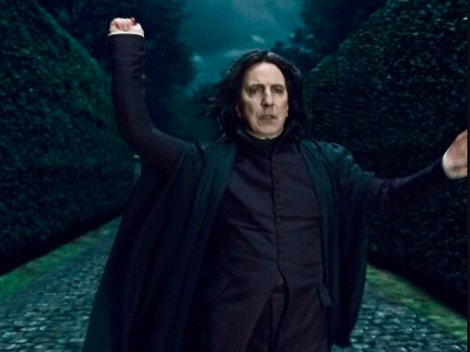 Czy Snape Jest Ojcem Harrego Profesor Severus Snape jest wzorowany na nauczycielu chemii, który